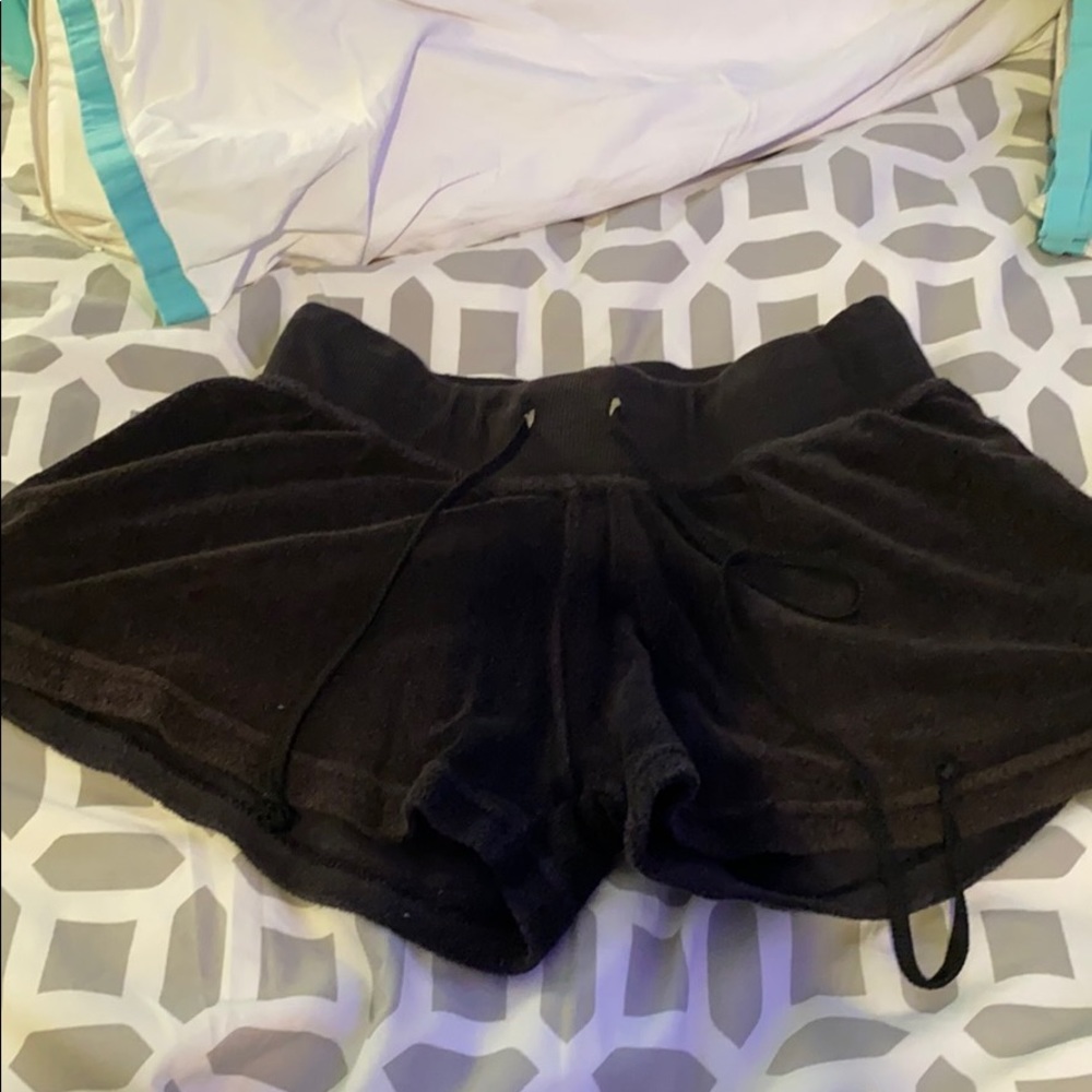 Fake hard tail shorts!